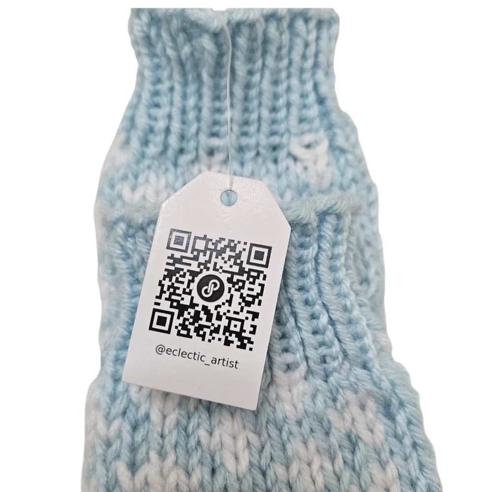 Hand Crafted Crochet Mittens Heart Design Ribbed Trim One-of-a-Kind Blue White